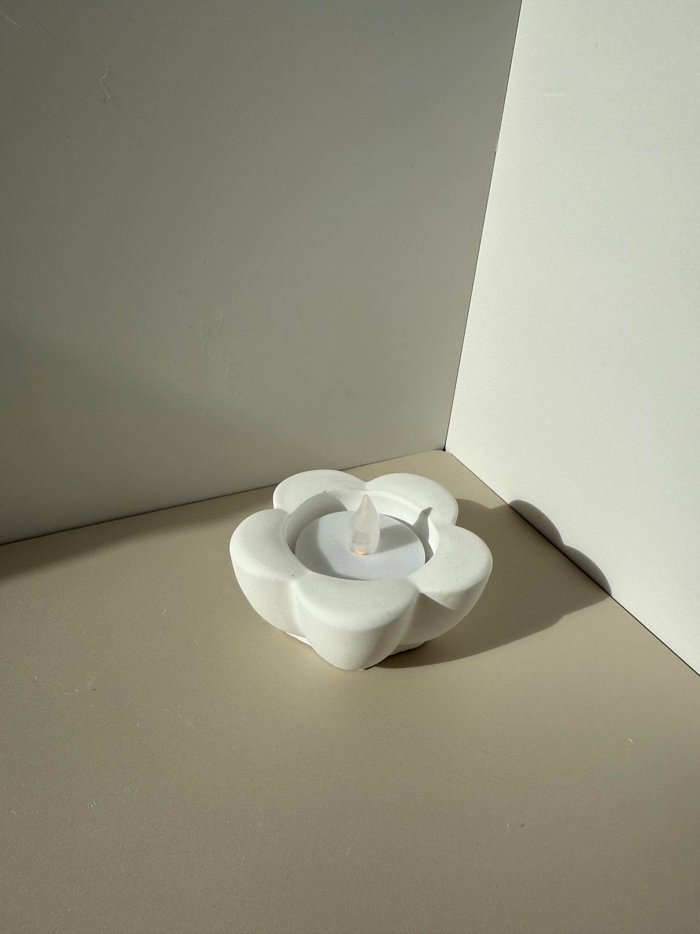Tea Light Flower Holder