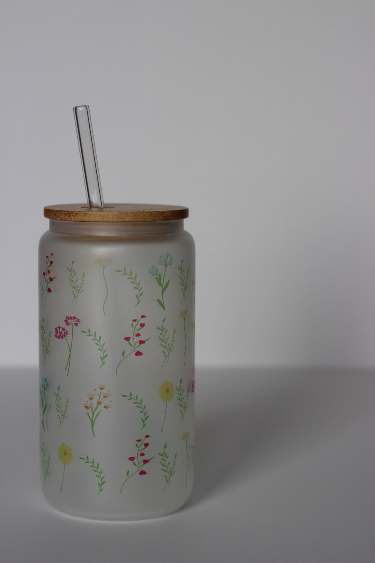 Dainty Flower Glass Cup with lid and straw